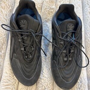 Adidas Men's Ozelia Adiprene Lace Up Black Sneakers Size 10 US